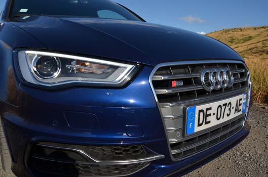 <p>Avec sa nouvelle S3, l’Allemand Audi, souhaite proposer sur le marché la coupé sport la plus complète : puissante, confortable et économe. Un pari plutôt réussi.</p>