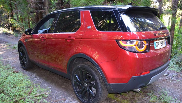 <p>Land Rover Discovery Sport -  SUV</p>