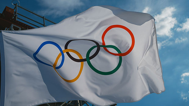 Les 100 ans du drapeau olympique - Actualité Olympique