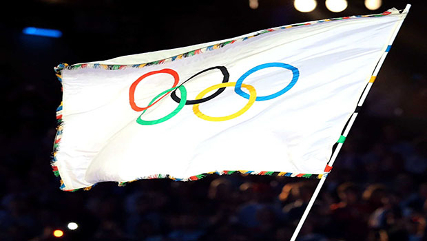 Tokyo : le drapeau olympique est arrivé à bon port -  - Monde, Asie