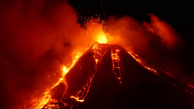 volcan actif en italie