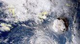 Éruption volcanique aux Tonga : l'onde de choc se fait ressentir jusqu'à La Réunion