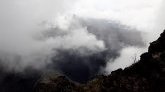 Météo à La Réunion : un ciel nuageux et des averses sur les pentes du volcan