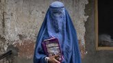 Des Afghanes en danger à cause des talibans rapatriées en France
