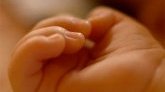 En France, les parents pourront donner un nom de famille aux enfants mort-nés 
