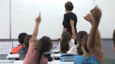 Manque de professeurs : "Un concours exceptionnel de titularisation des enseignants contractuels" va être organisé en 2023