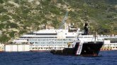 Le Costa Concordia quitte l'île du Giglio 