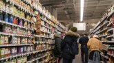 Royaume-Uni : un supermarché supprime la date de consommation sur 500 produits frais pour lutter contre le gaspillage