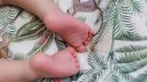 Séisme à Taïwan : des infirmières accourent pour maintenir les couveuses des bébés